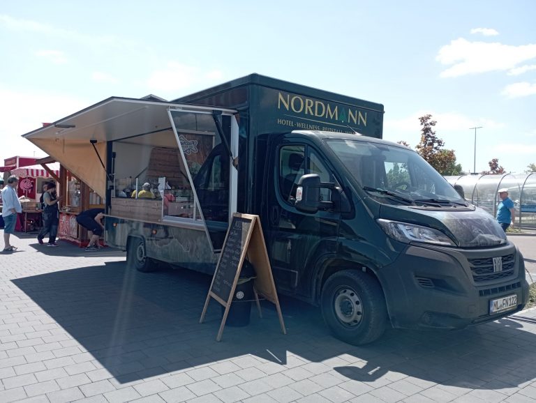 Verkaufswagen - Nordmanns Feinkostspezialitäten